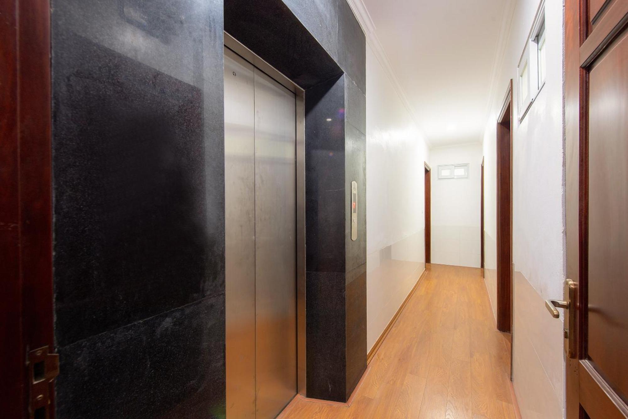 Super Oyo Capital O 387 Bach Duong Hotel Hanoi Buitenkant foto