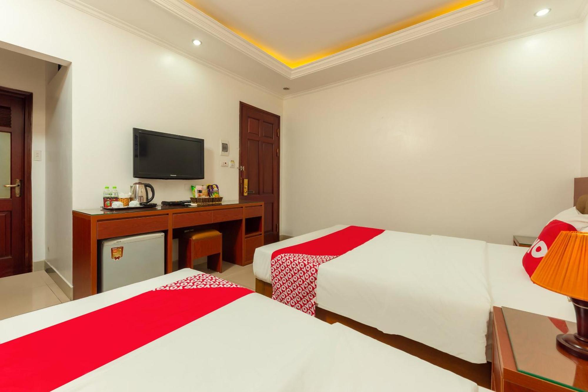 Super Oyo Capital O 387 Bach Duong Hotel Hanoi Buitenkant foto